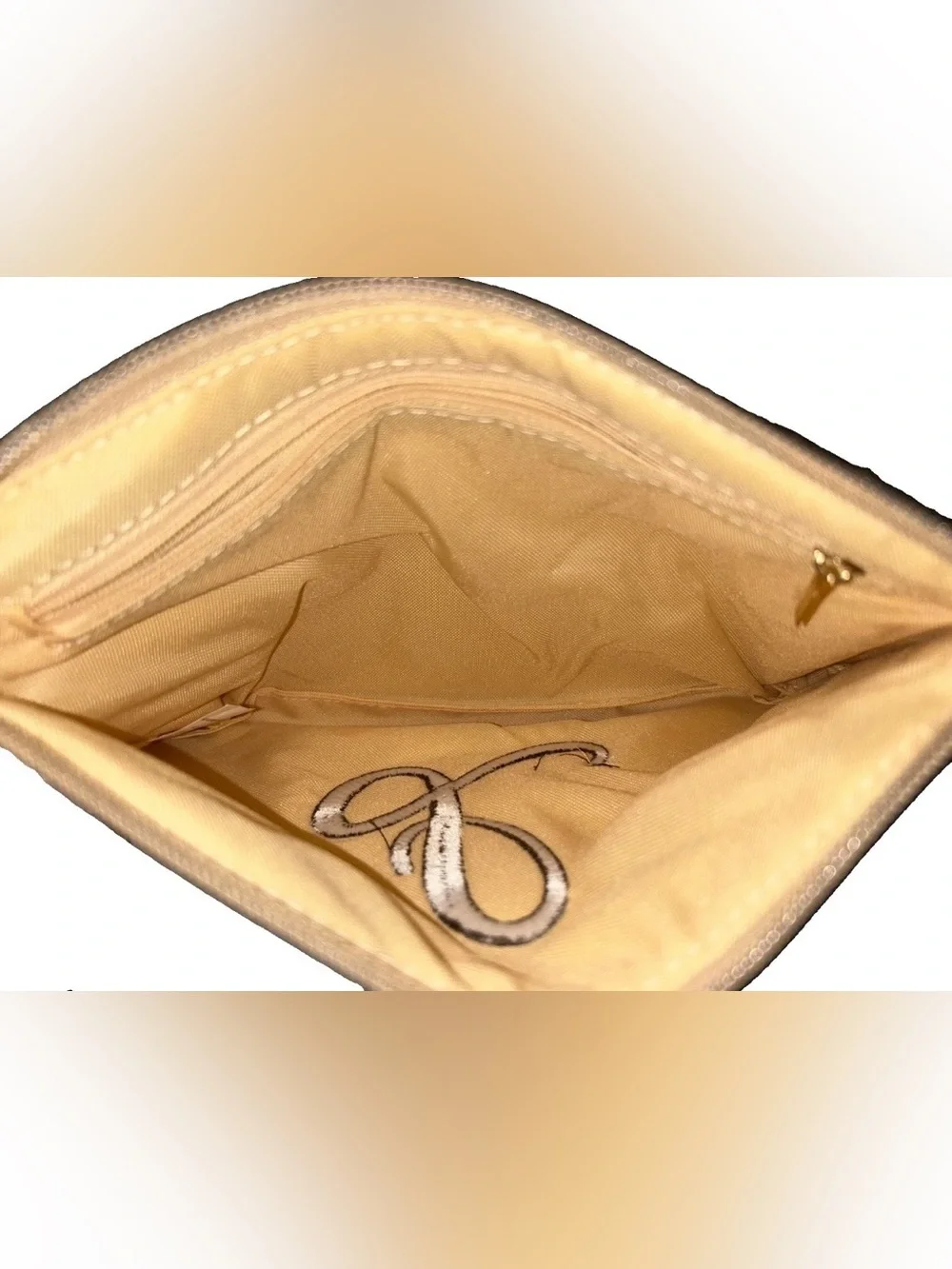 Viv & Lou Tan & Taupe Diamond Pattern Wristlet With Personalized Embroidered “L”